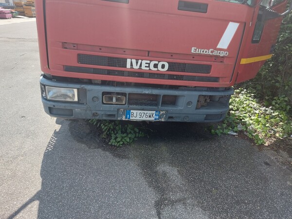 15#7675 Autocarro isotermico Iveco in vendita - foto 2