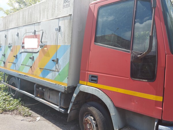 15#7675 Autocarro isotermico Iveco in vendita - foto 4