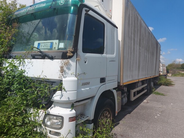 16#7675 Autocarro isotermico Mercedes Actros in vendita - foto 7