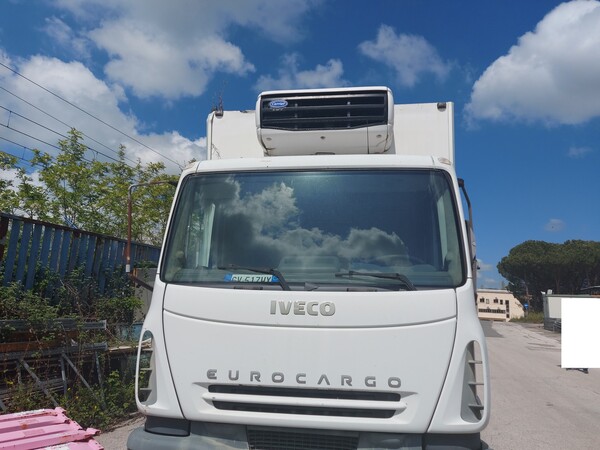 17#7675 Autocarro isotermico Iveco in vendita - foto 7