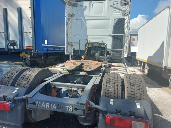 19#7675 Trattore stradale Renault in vendita - foto 6