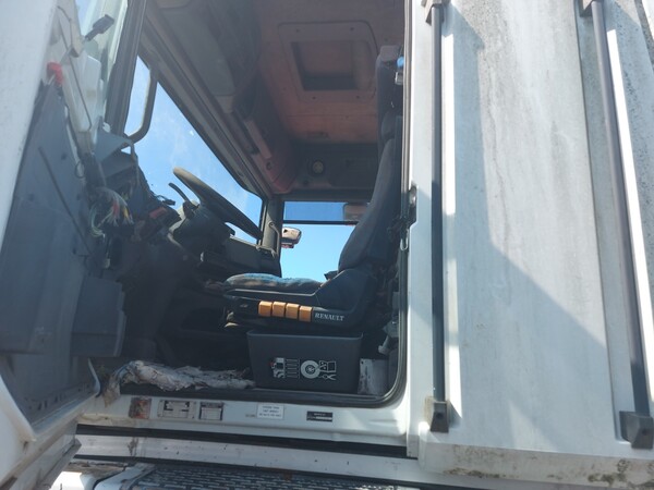 21#7675 Trattore stradale Renault in vendita - foto 6