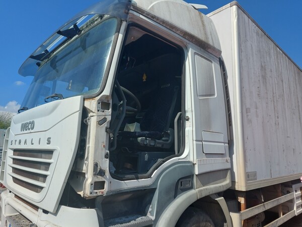 26#7675 Autocarro isotermico Iveco in vendita - foto 5
