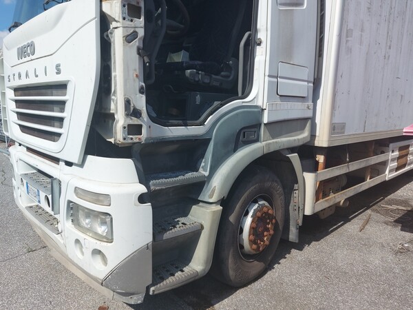 26#7675 Autocarro isotermico Iveco in vendita - foto 6
