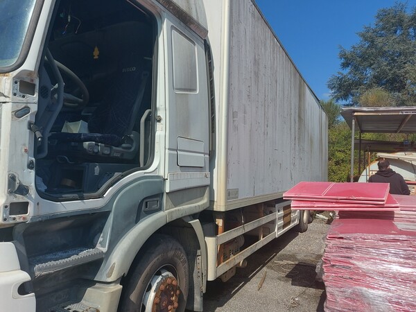 26#7675 Autocarro isotermico Iveco in vendita - foto 8