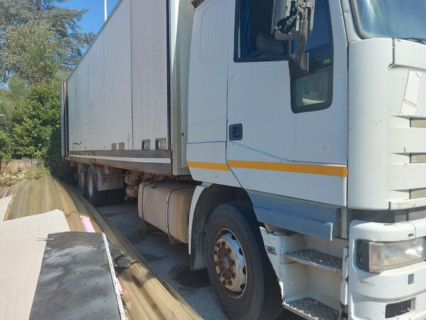 4#7675 Automezzo isotermico Iveco in vendita - foto 5