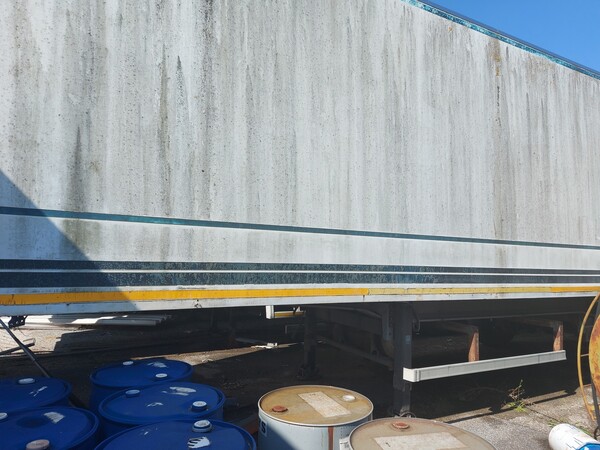 5#7675 Autocarro furgonato Iveco e semirimorchio isotermico Menci in vendita - foto 6