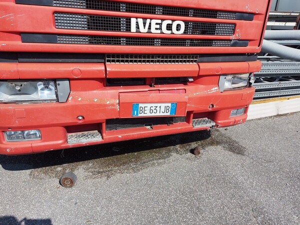 8#7675 Automezzo isotermico Iveco Magirus in vendita - foto 2