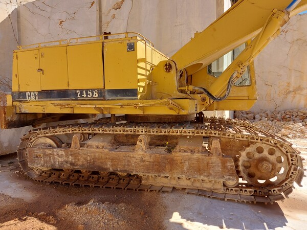 1#7681 Escavatore cingolato Caterpillar  245B in vendita - foto 4