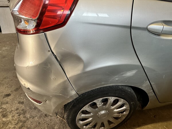 3#7683 Autovettura Ford Fiesta in vendita - foto 9