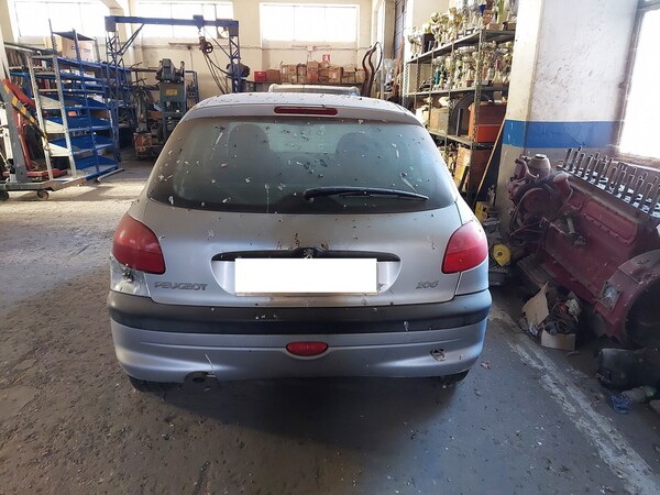 3#7686 Autoveicolo Peugeot 206 in vendita - foto 2
