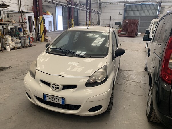 7#7694 Autoveicolo Toyota Aygo in vendita - foto 2