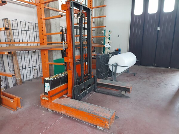 2#7700 Autovettura Opel e carrello elevatore Elcar in vendita - foto 19