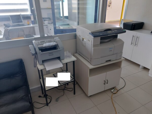 3#7700 Arredi ufficio e infissi in vendita - foto 15