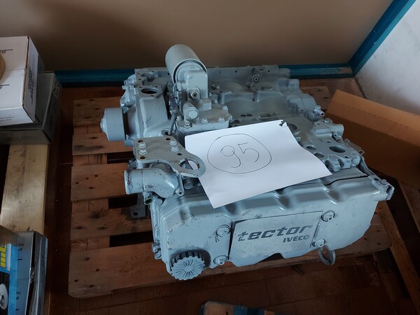 1#77080 Ricambi per autovetture e attrezzature ufficio in vendita - foto 13