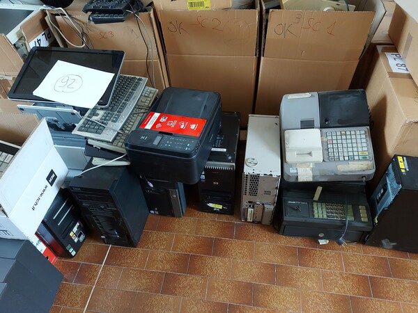 1#77080 Ricambi per autovetture e attrezzature ufficio in vendita - foto 18