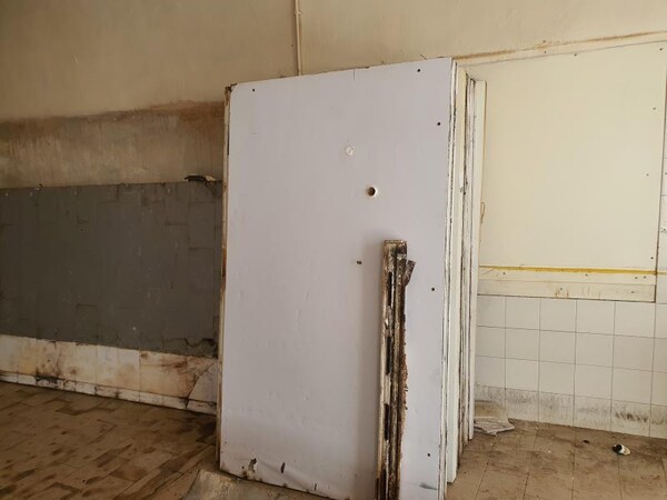 18#7712 Cella frigo Rivacolf e forno microonde Panasonic in vendita - foto 2
