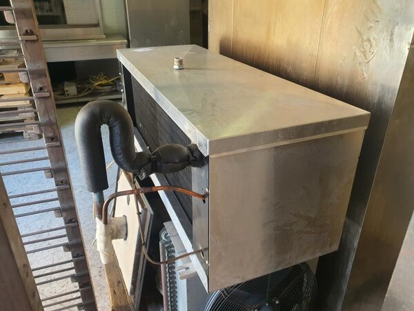 18#7712 Cella frigo Rivacolf e forno microonde Panasonic in vendita - foto 3