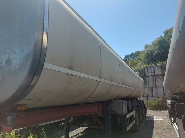 3#7713 Semirimorchio con cisterna Officina Serbatoi meccanici e Affini in vendita - foto 1