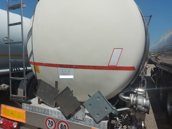 7#7713 Semirimorchio con cisterna F.lli Mazzarior in vendita - foto 4