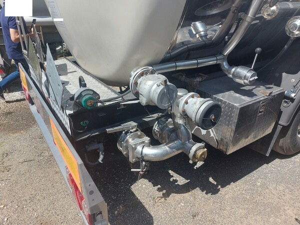 7#7713 Semirimorchio con cisterna F.lli Mazzarior in vendita - foto 6