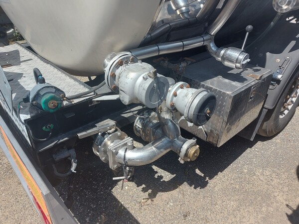 7#7713 Semirimorchio con cisterna F.lli Mazzarior in vendita - foto 7