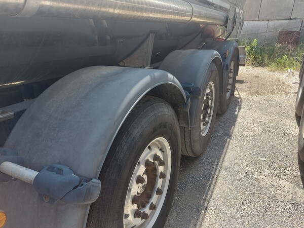 7#7713 Semirimorchio con cisterna F.lli Mazzarior in vendita - foto 24