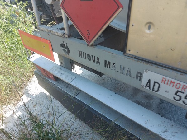 8#7713 Semirimorchio con cisterna Nuova Ma. Na. Ro in vendita - foto 3