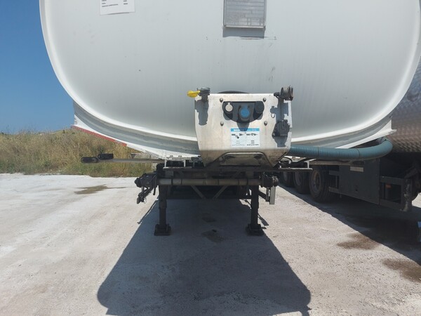 8#7713 Semirimorchio con cisterna Nuova Ma. Na. Ro in vendita - foto 15
