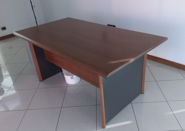 10#7714 Arredamento ed attrezzature per ufficio in vendita - foto 5