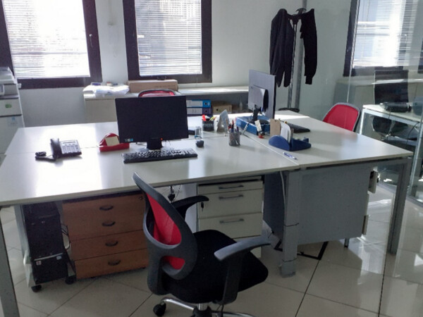 10#7714 Arredamento ed attrezzature per ufficio in vendita - foto 15