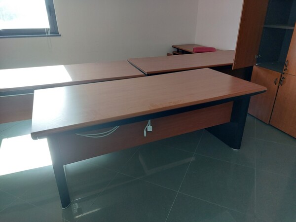 5#7714 Arredamento ed attrezzature per ufficio in vendita - foto 16