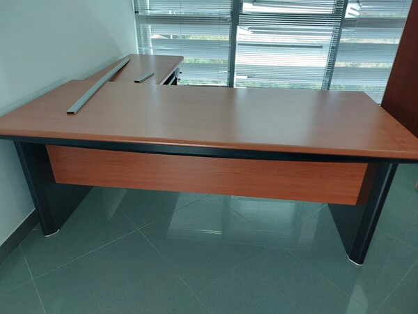 5#7714 Arredamento ed attrezzature per ufficio in vendita - foto 19