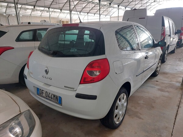 14#77140 Autocarro Renaul clio in vendita - foto 3