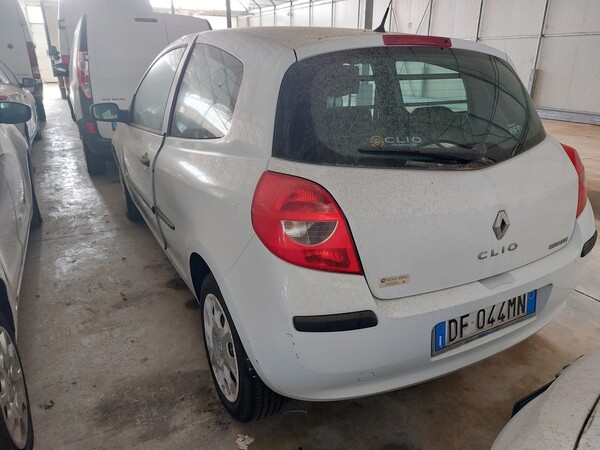 14#77140 Autocarro Renaul clio in vendita - foto 4
