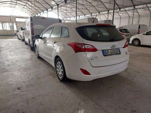 17#77140 Autovettura Hyunday I30 in vendita - foto 4