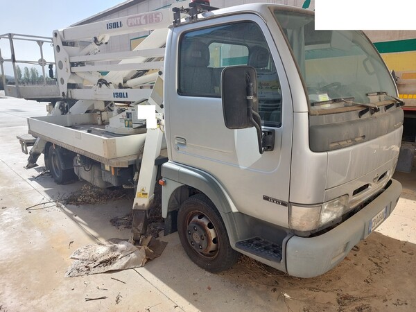 21#77140 Autocarro Nissan Cabstar in vendita - foto 1