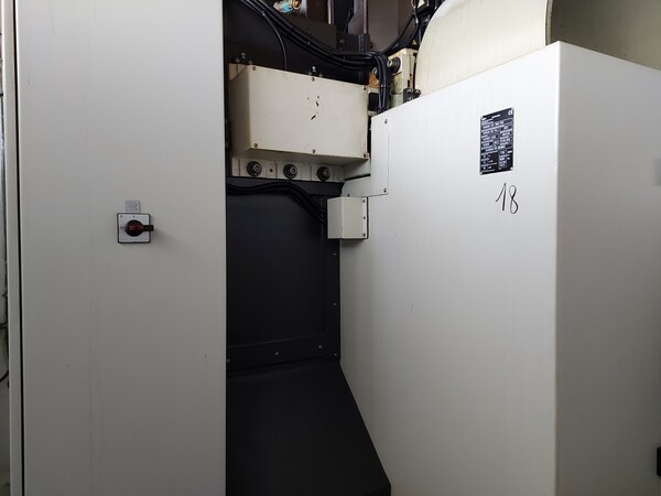 18#7717 Centro di lavoro Mikron VCE 1000 pro in vendita - foto 3