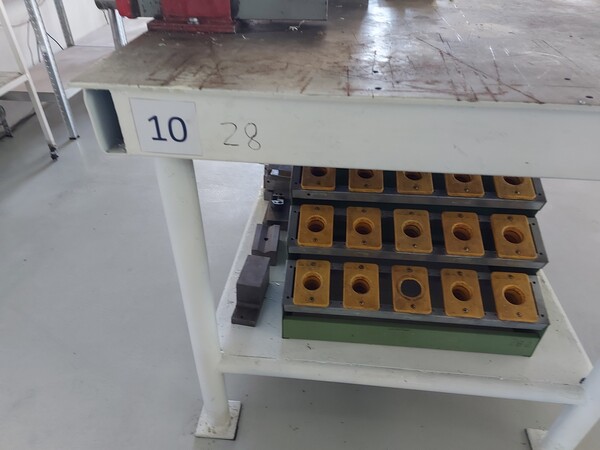 28#7717 Attrezzatura da officina in vendita - foto 4