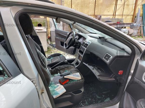 15#7722 Macchinari per la lavorazione del marmo autocarri Peugeot e arredi ufficio in vendita - foto 19