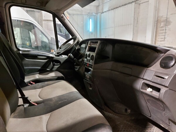 12#7725 Furgone Iveco in vendita - foto 13