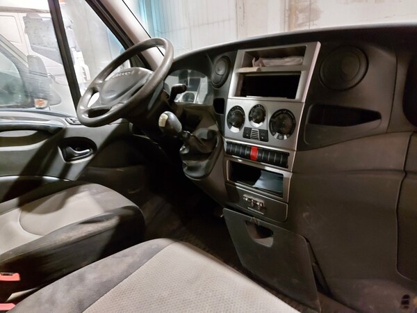12#7725 Furgone Iveco in vendita - foto 15