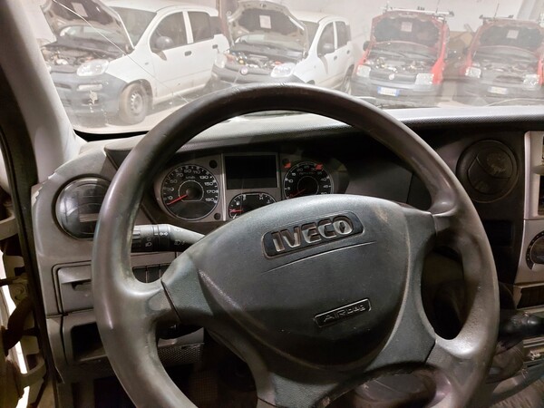 12#7725 Furgone Iveco in vendita - foto 16
