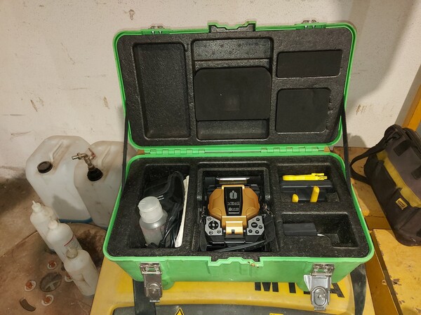 39#7725 Strumenti per lavori stradali fibra ottica in vendita - foto 2