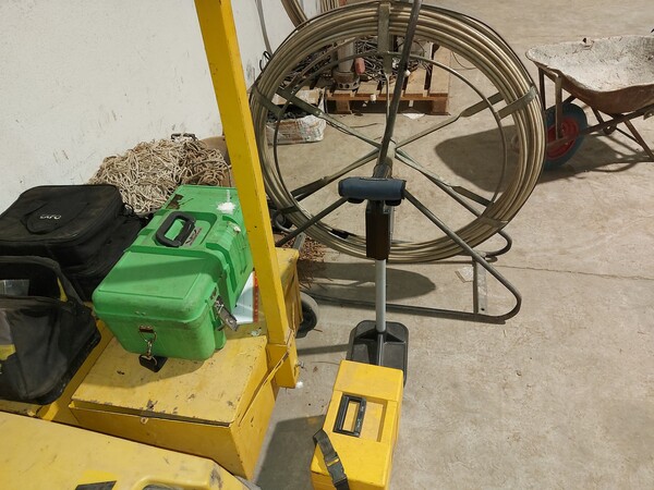 39#7725 Strumenti per lavori stradali fibra ottica in vendita - foto 5