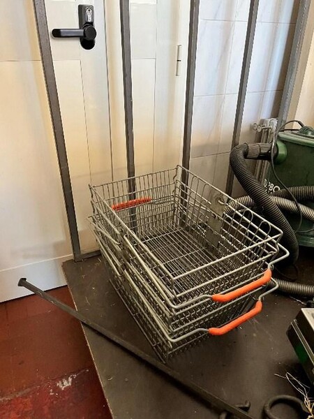 1#7741 Compendio di azienda dedita alla macellazione e al commercio all'ingrosso di bestiame in vendita - foto 4