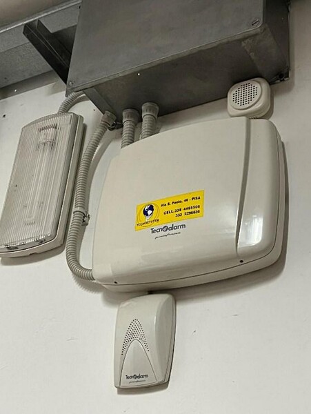 1#7741 Compendio di azienda dedita alla macellazione e al commercio all'ingrosso di bestiame in vendita - foto 10