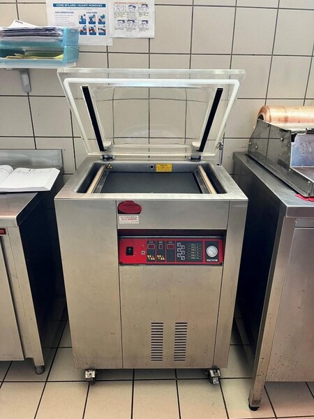 1#7741 Compendio di azienda dedita alla macellazione e al commercio all'ingrosso di bestiame in vendita - foto 13
