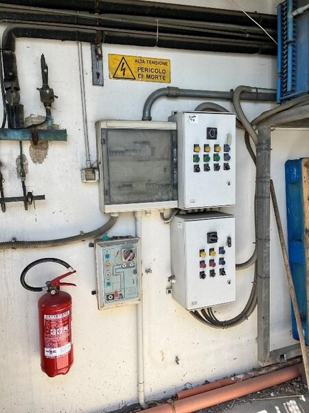 1#7741 Compendio di azienda dedita alla macellazione e al commercio all'ingrosso di bestiame in vendita - foto 34