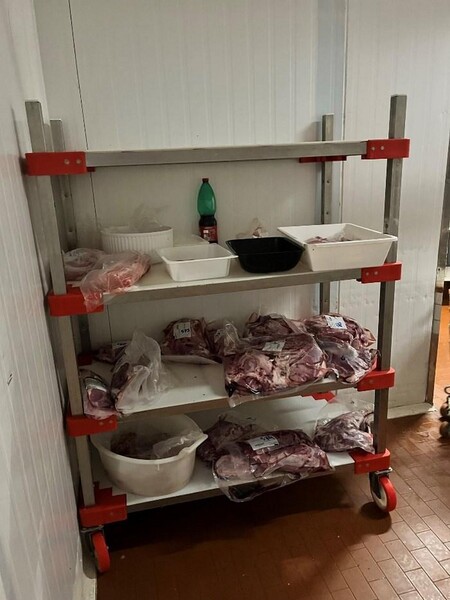 1#7741 Compendio di azienda dedita alla macellazione e al commercio all'ingrosso di bestiame in vendita - foto 59